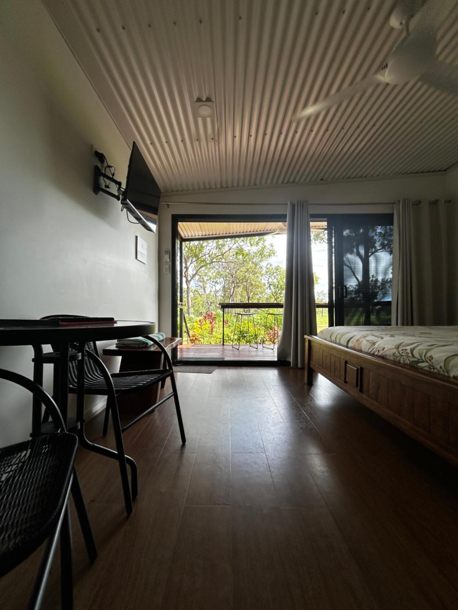 Litchfield Tropical Stay Batchelor Exteriör bild