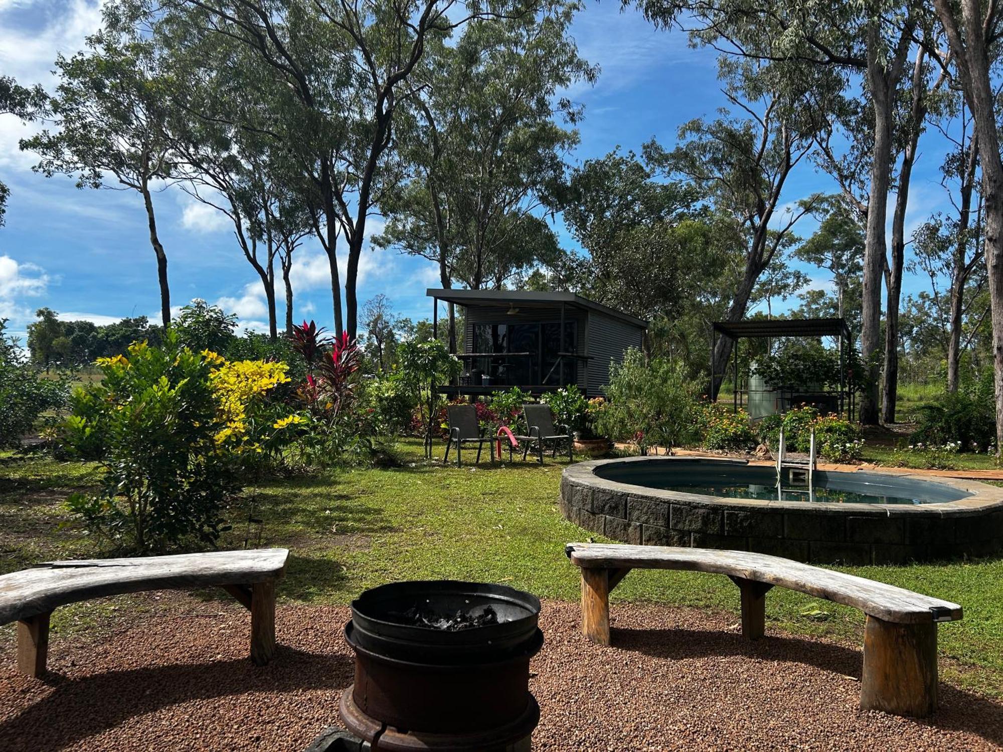 Litchfield Tropical Stay Batchelor Exteriör bild
