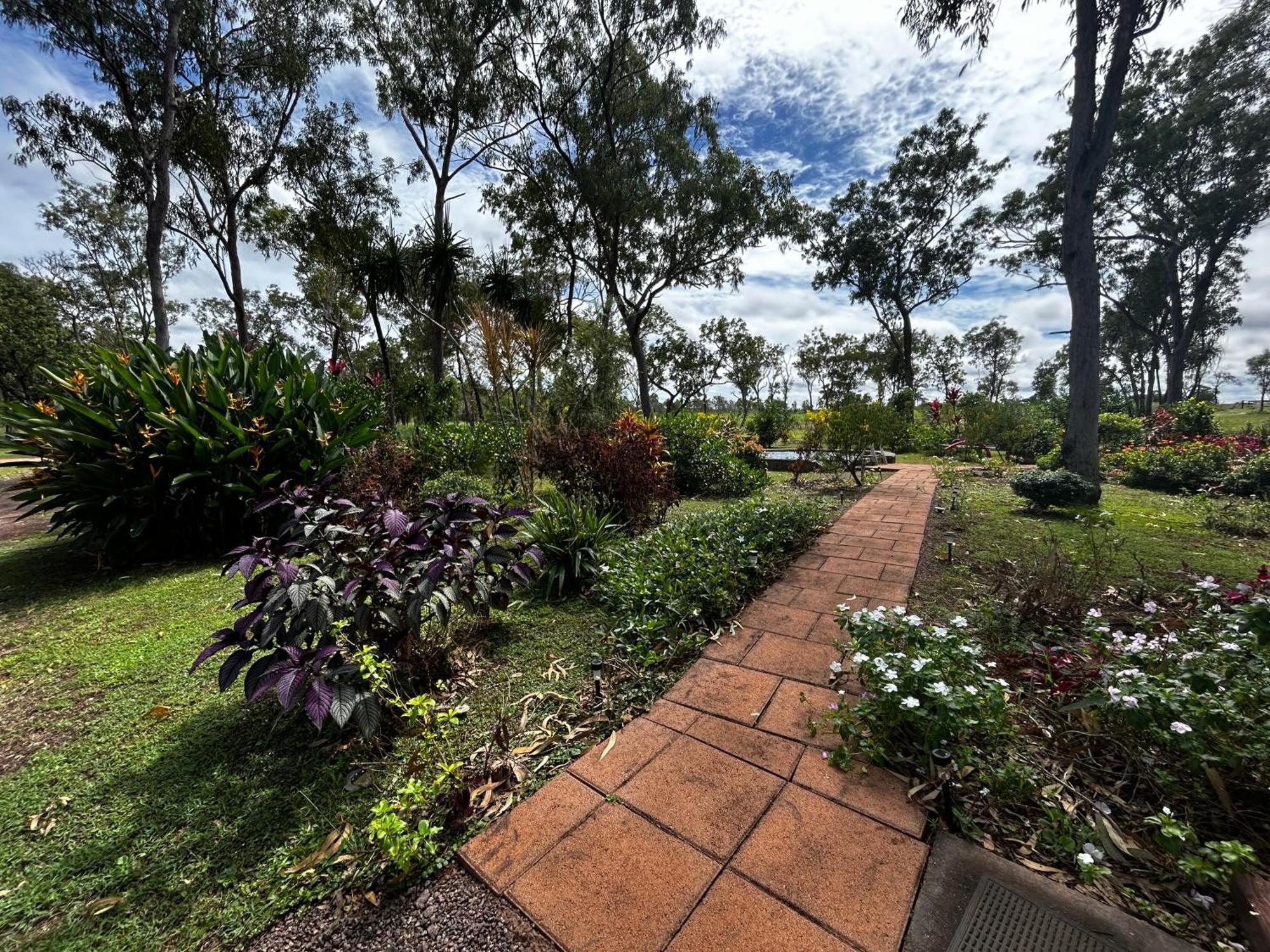 Litchfield Tropical Stay Batchelor Exteriör bild